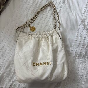 Chanel 22 Size small